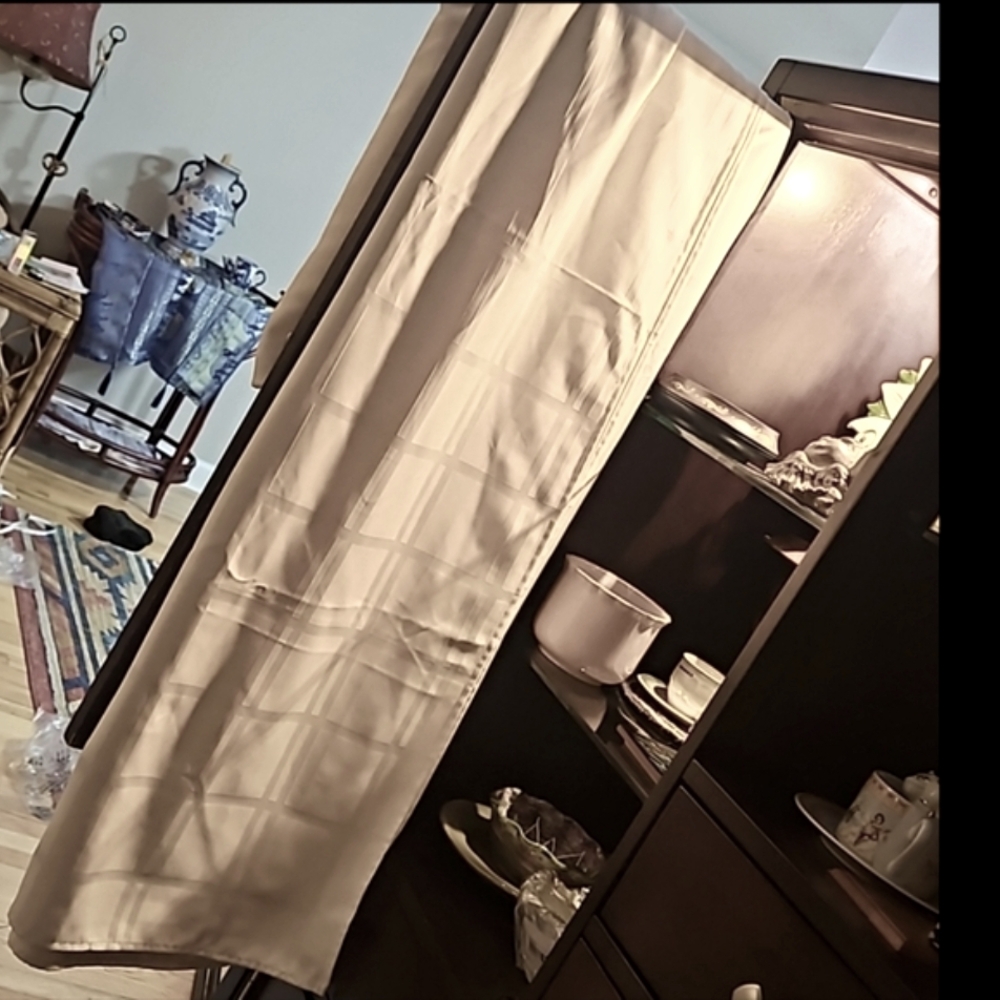 White tablecloth rectangular understated square pattern - Picture 3 of 11